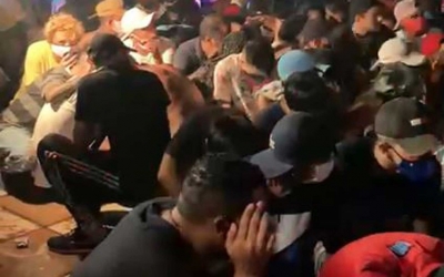Polícia interrompe balada clandestina com 500 pessoas na Zona Sul de SP